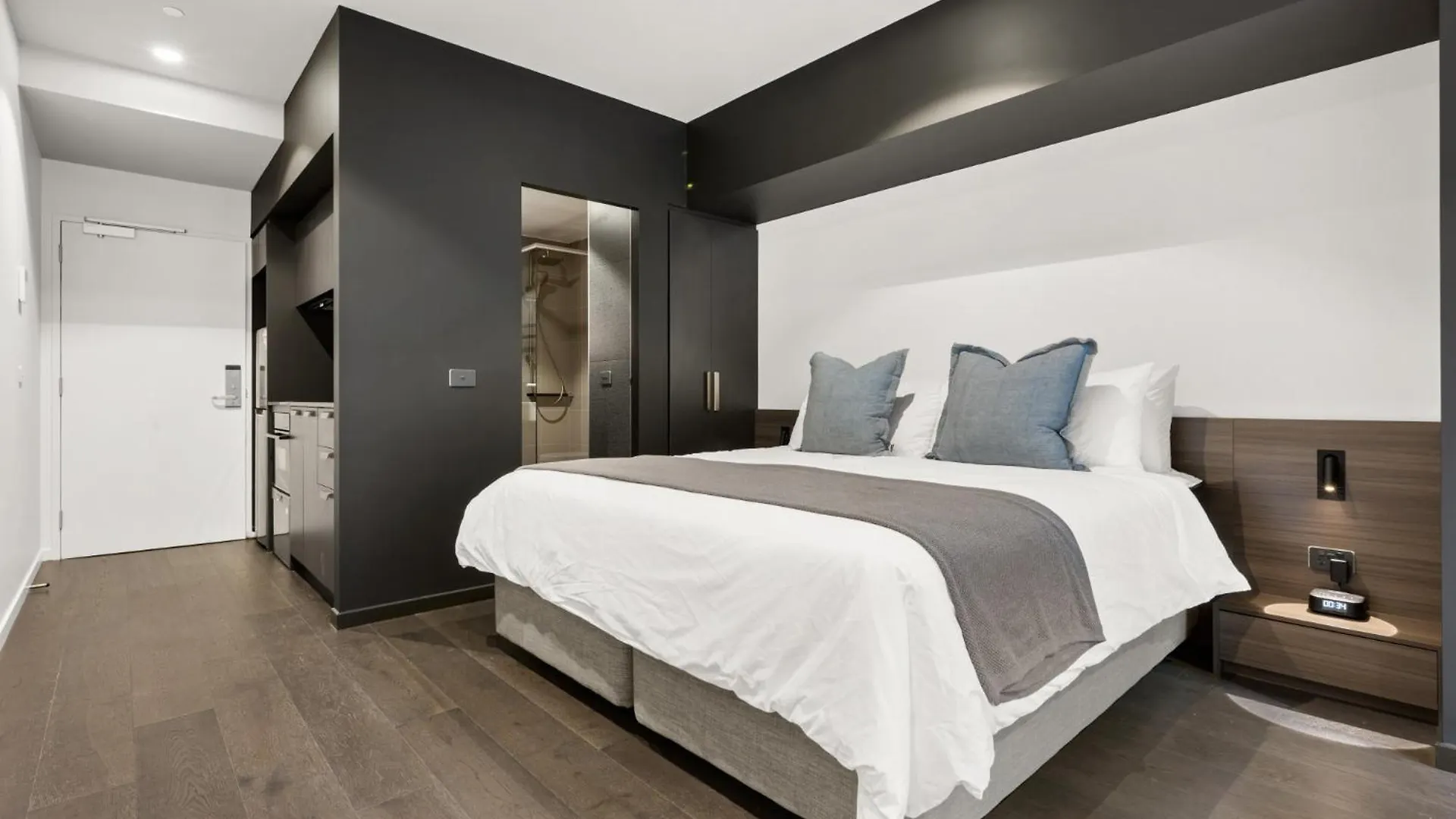 Apartment Stylish Studio In Braddon With Communal Area Canberra